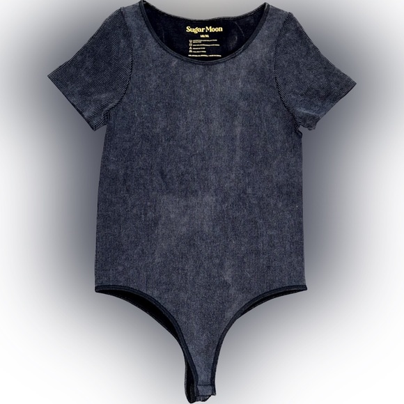NWOT SS Gray Bodycon Rib Bodysuit. *Sugar Moon/Sz. L/XL. - Picture 2 of 9